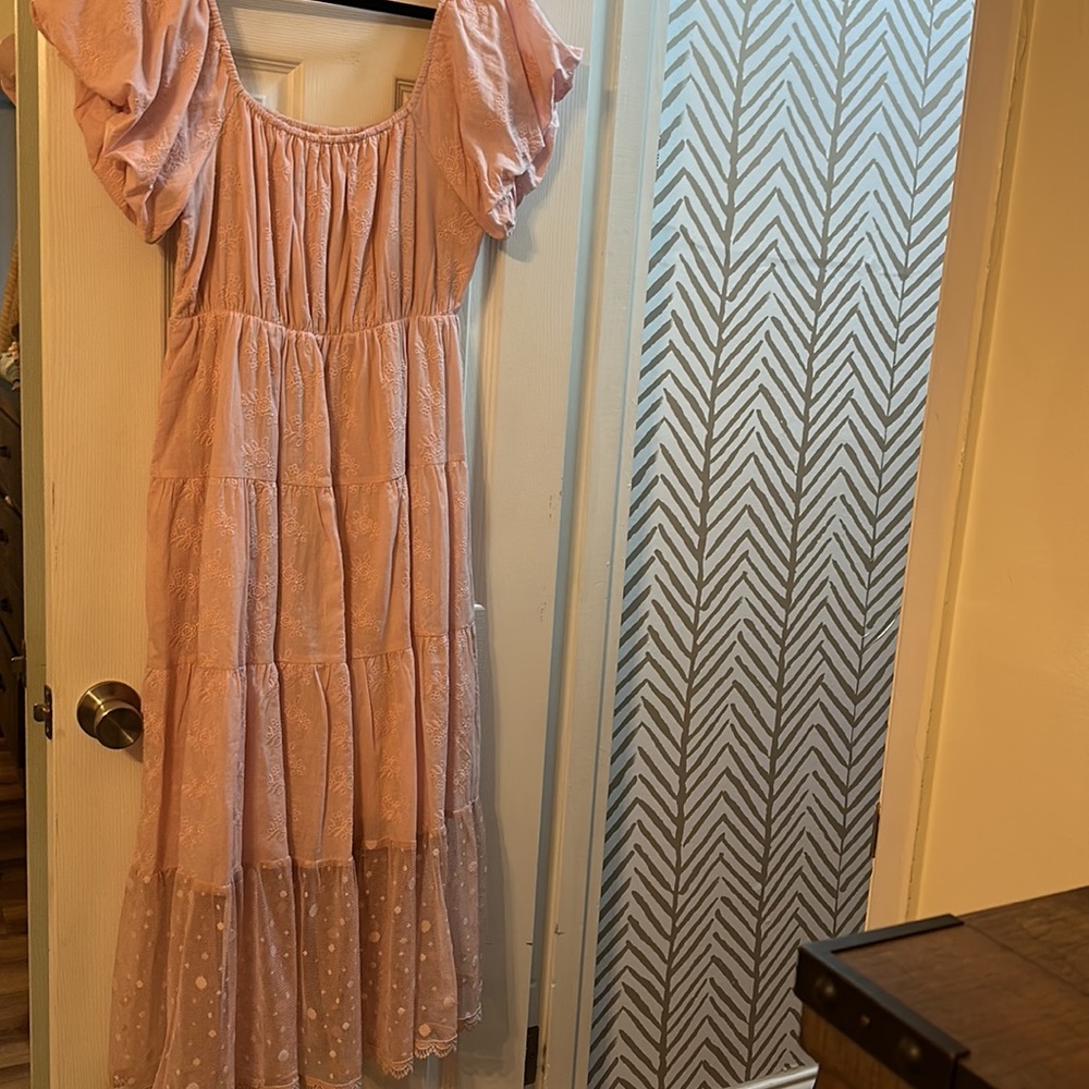 Listicle Pink Off-Shoulder Dress